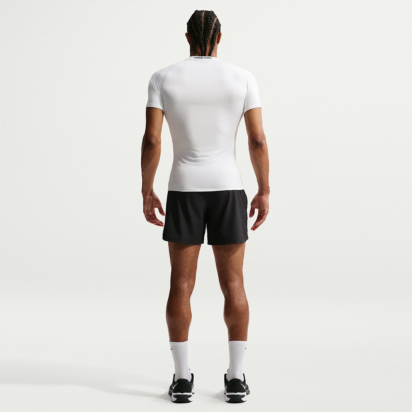 Nike Pro Men's Dri-FIT Tight Short-Sleeve Fitness Top – White/Black