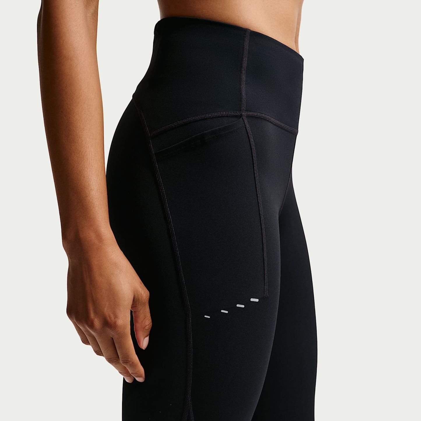 Nike Swift Women's High-Waisted 7/8 Running Leggings with Pockets – Black
