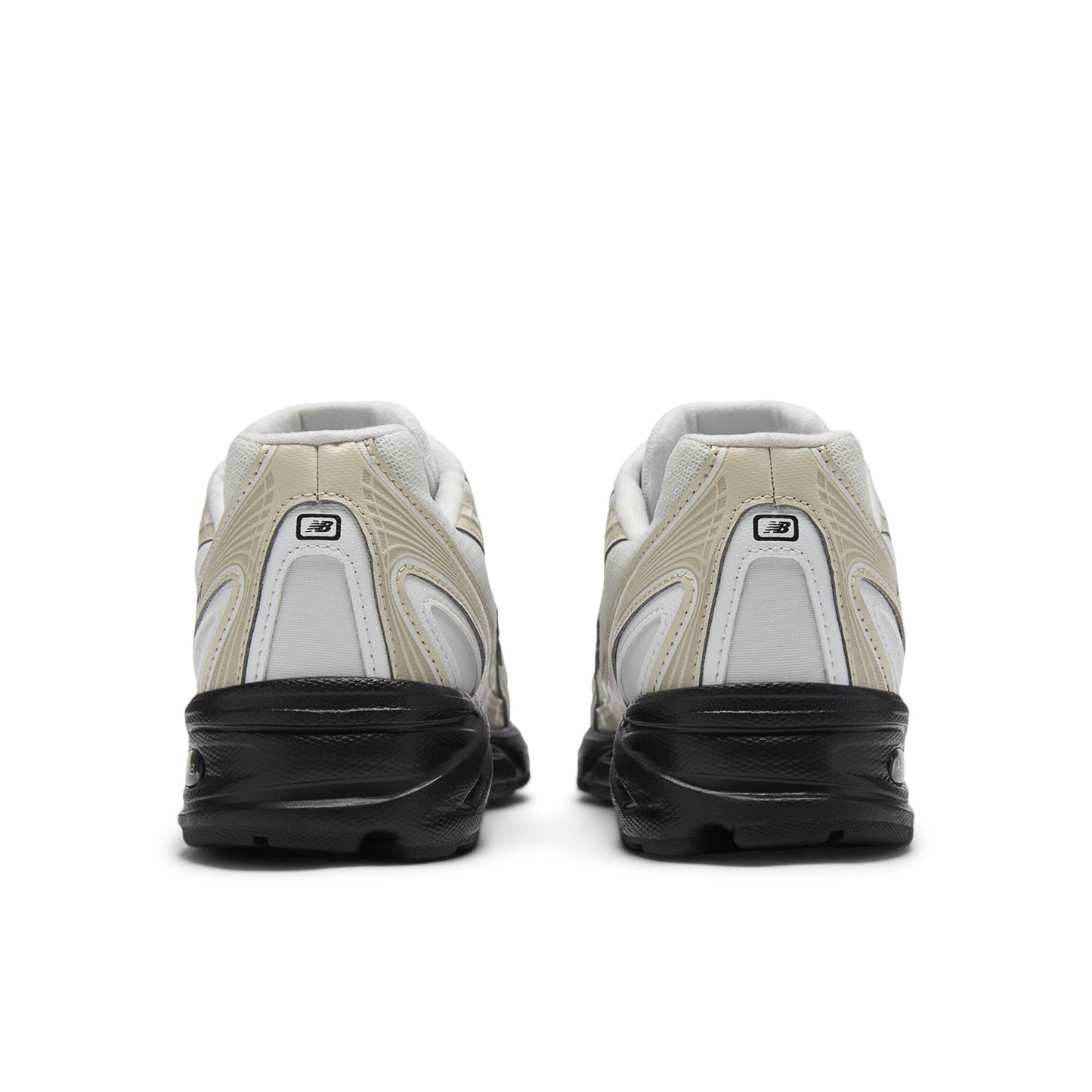 740 – TIMBERWOLF with WHITE