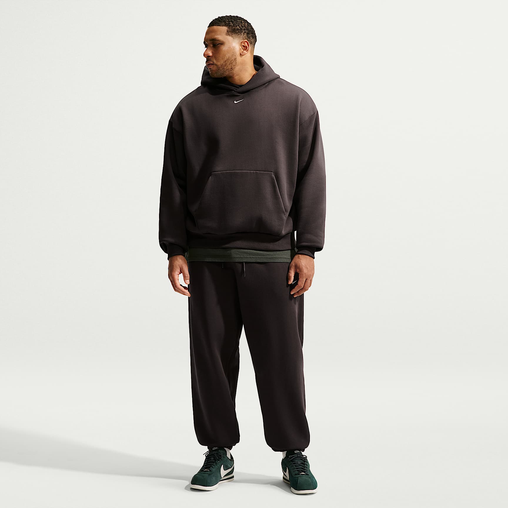 Nike Solo Fleece Men's Cuffed Trousers – Velvet Brown/Sail