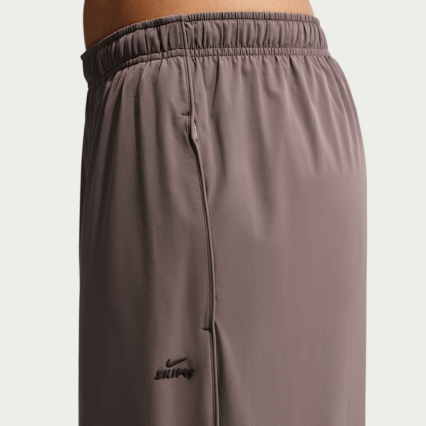 NikeSKIMS Stretch Nylon Women's Oversized Trousers – NSKM Resin