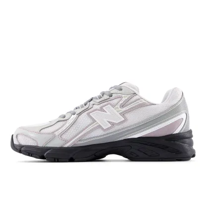 740 – SILVER METALLIC with RAINCLOUD