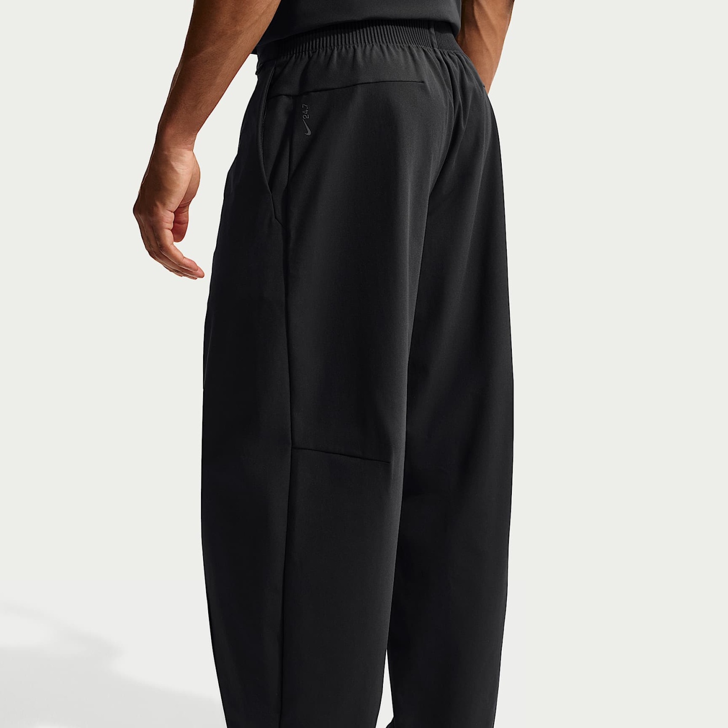 Nike 24.7 PerfectStretch Men's Dri-FIT UV Protection Barrel-Leg Trousers – Black/Black/Dark Smoke Grey