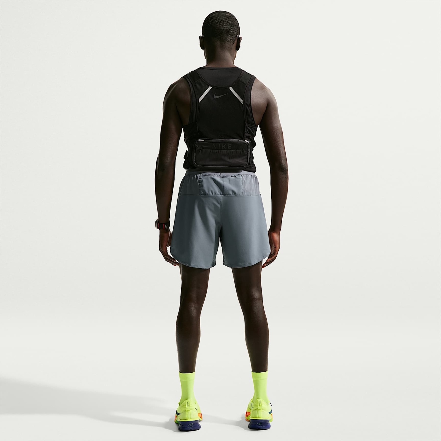 Nike Stride Men's Dri-FIT 18cm (approx.) 2-in-1 Running Shorts – Smoke Grey