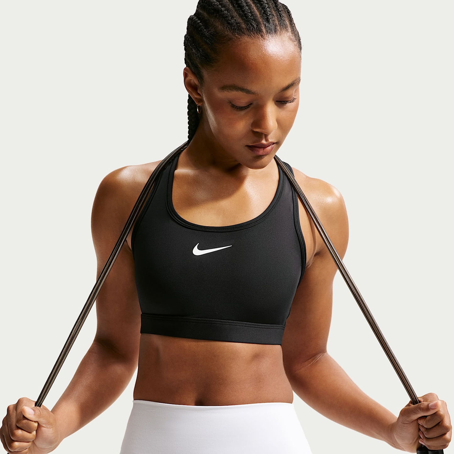 Nike Swoosh Women's Medium-Support Padded Sports Bra – Black/White