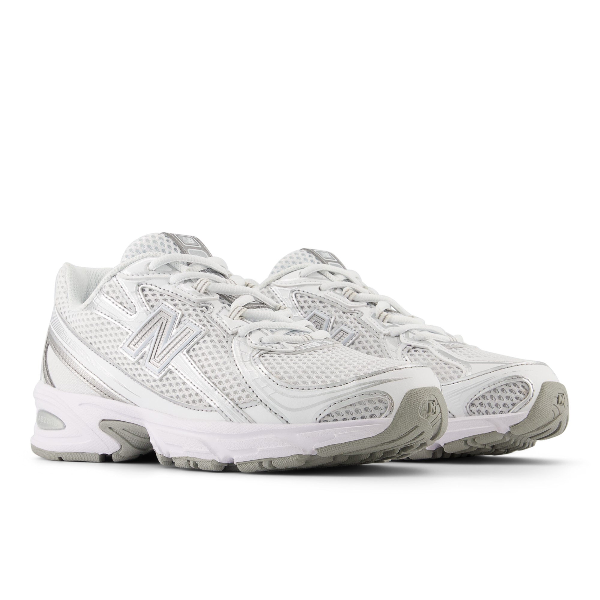 740 – WHITE with Metallic Silver and Reflection