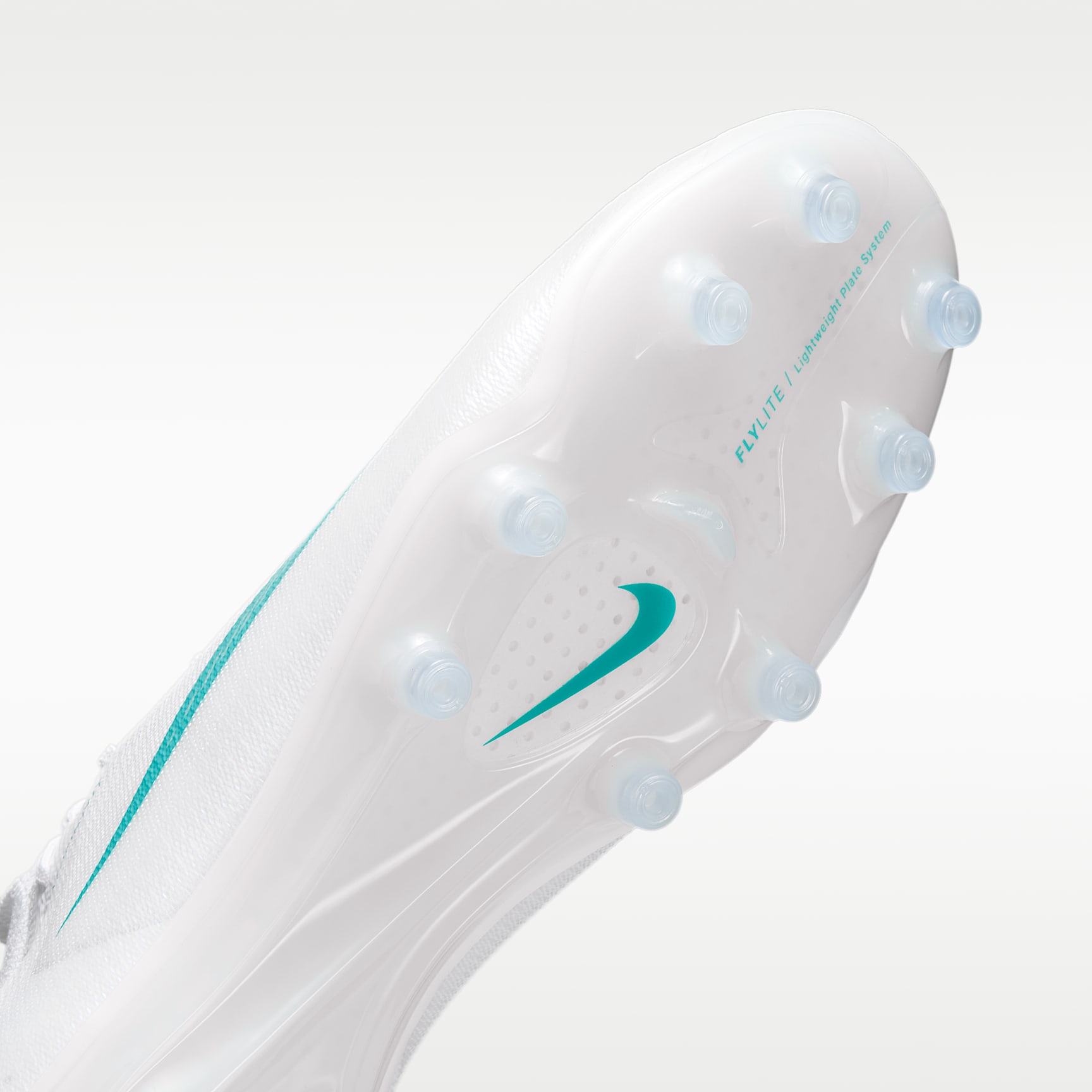 Nike Mercurial Vapor 17 Elite Artificial-Grass Low-Top Football Boots – White/Dusty Cactus