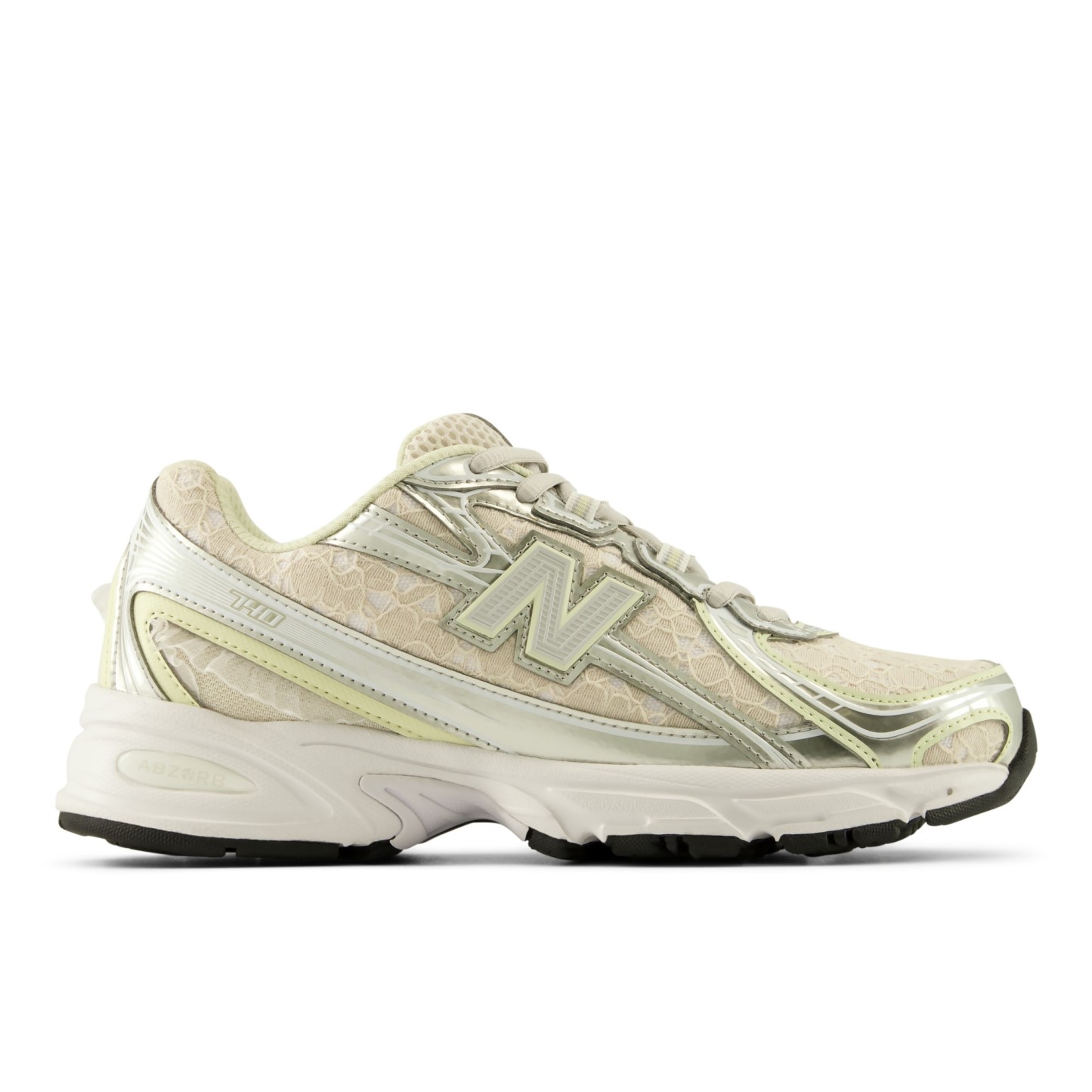 740 – MOONBEAM with LIGHT SILVER METALLIC