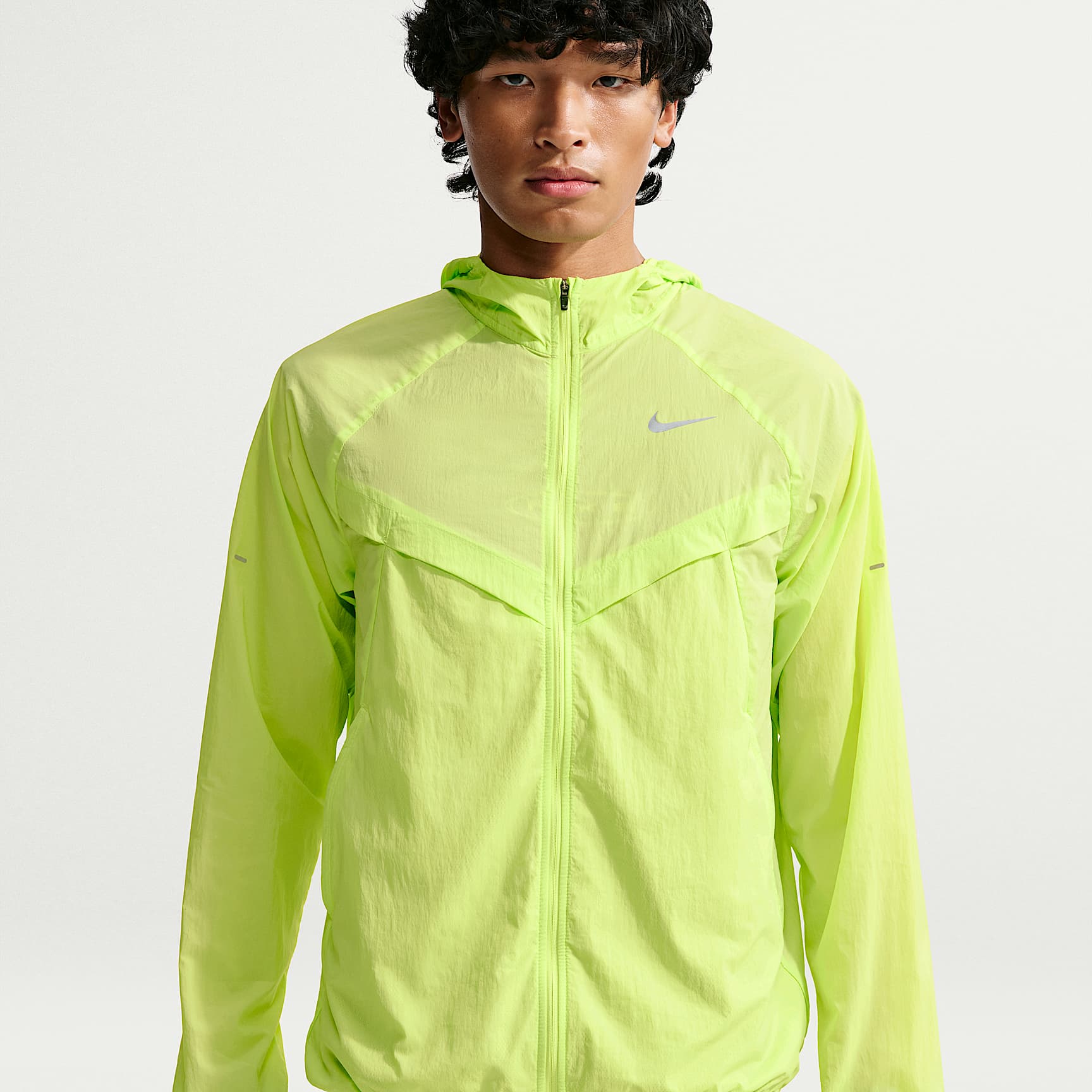 Nike Stride Men's Repel UV Running Jacket – Light Lemon Twist/Light Lemon Twist