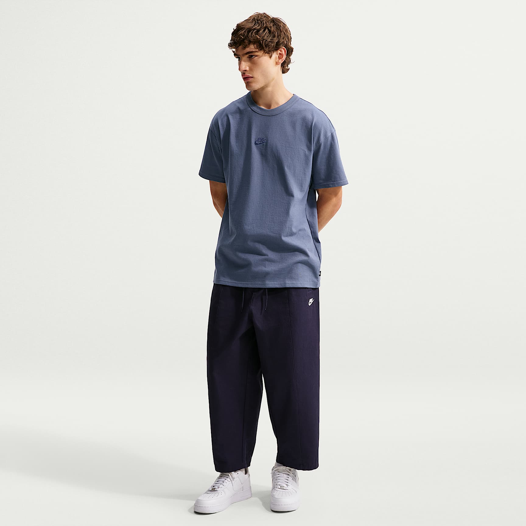 Nike Sportswear Premium Essentials Men's T-Shirt – Diffused Blue
