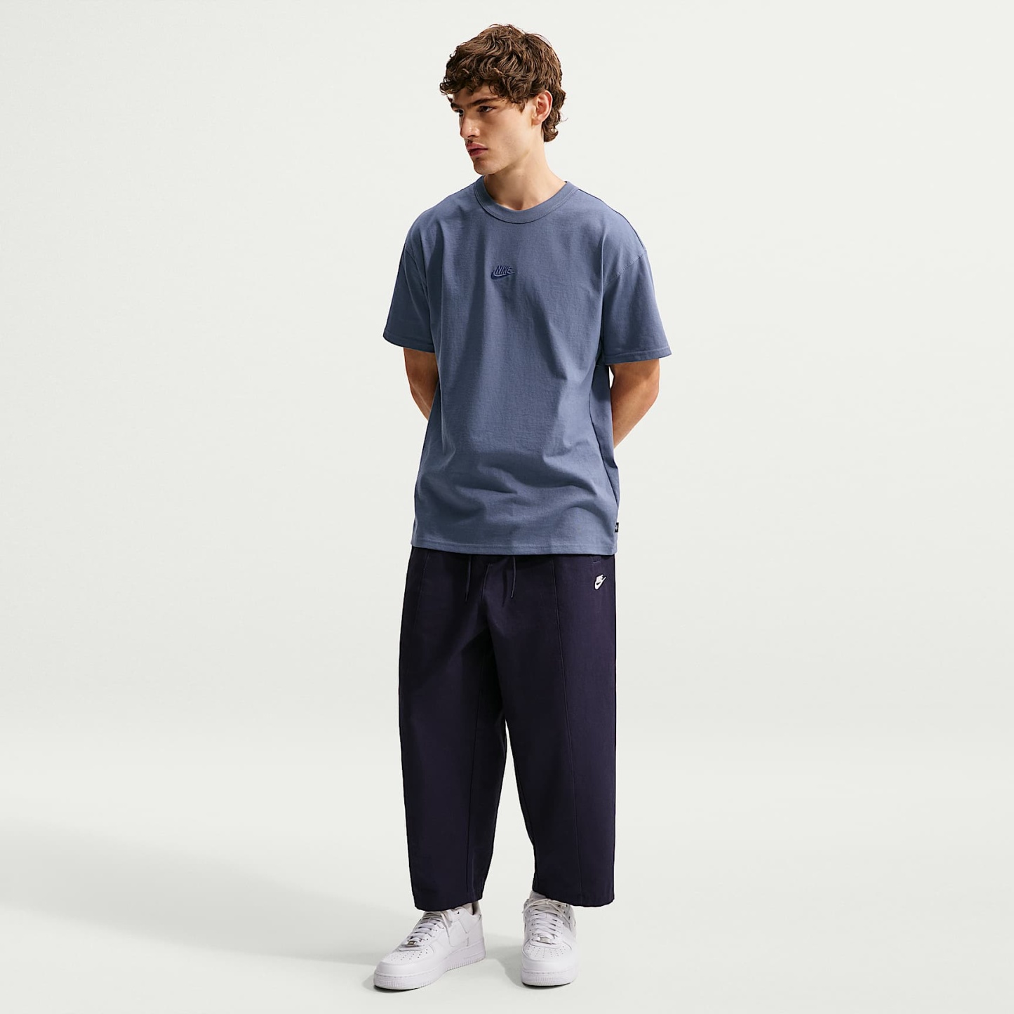Nike Sportswear Premium Essentials Men's T-Shirt – Diffused Blue