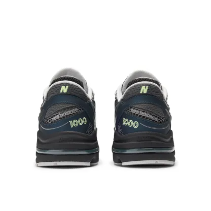 1000 – Deep Ocean with Dark Silver Metallic and Mint Flash