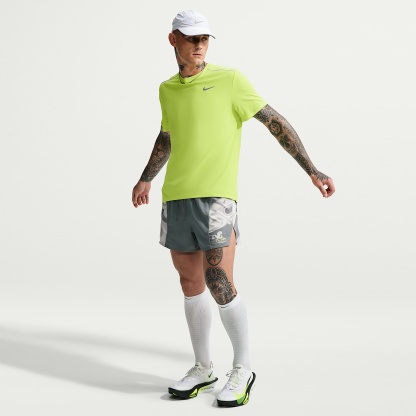 Nike Miler Men's Dri-FIT Short-Sleeve Running Top – Light Lemon Twist