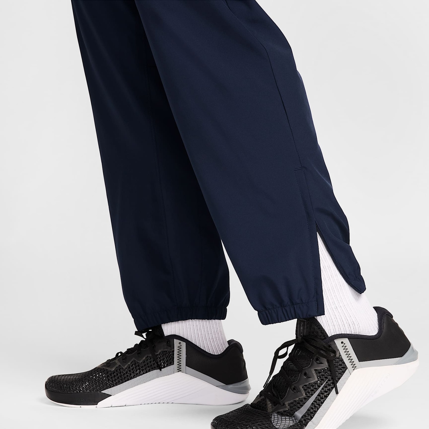 Nike Form Men's Dri-FIT Tapered Versatile Trousers – Obsidian/Black