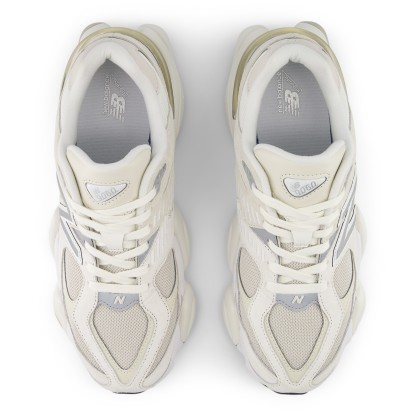 9060 – SEA SALT with MOONBEAM and Turtledove