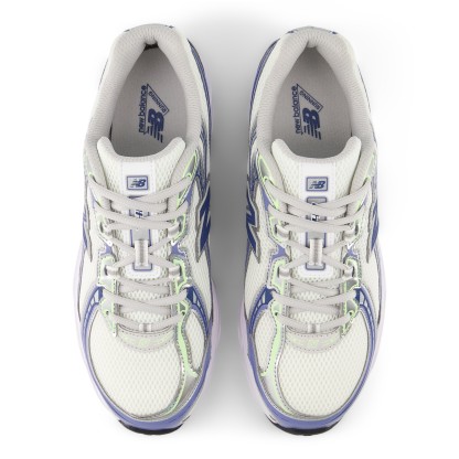 740 – WHITE with MAGIC BLUE
