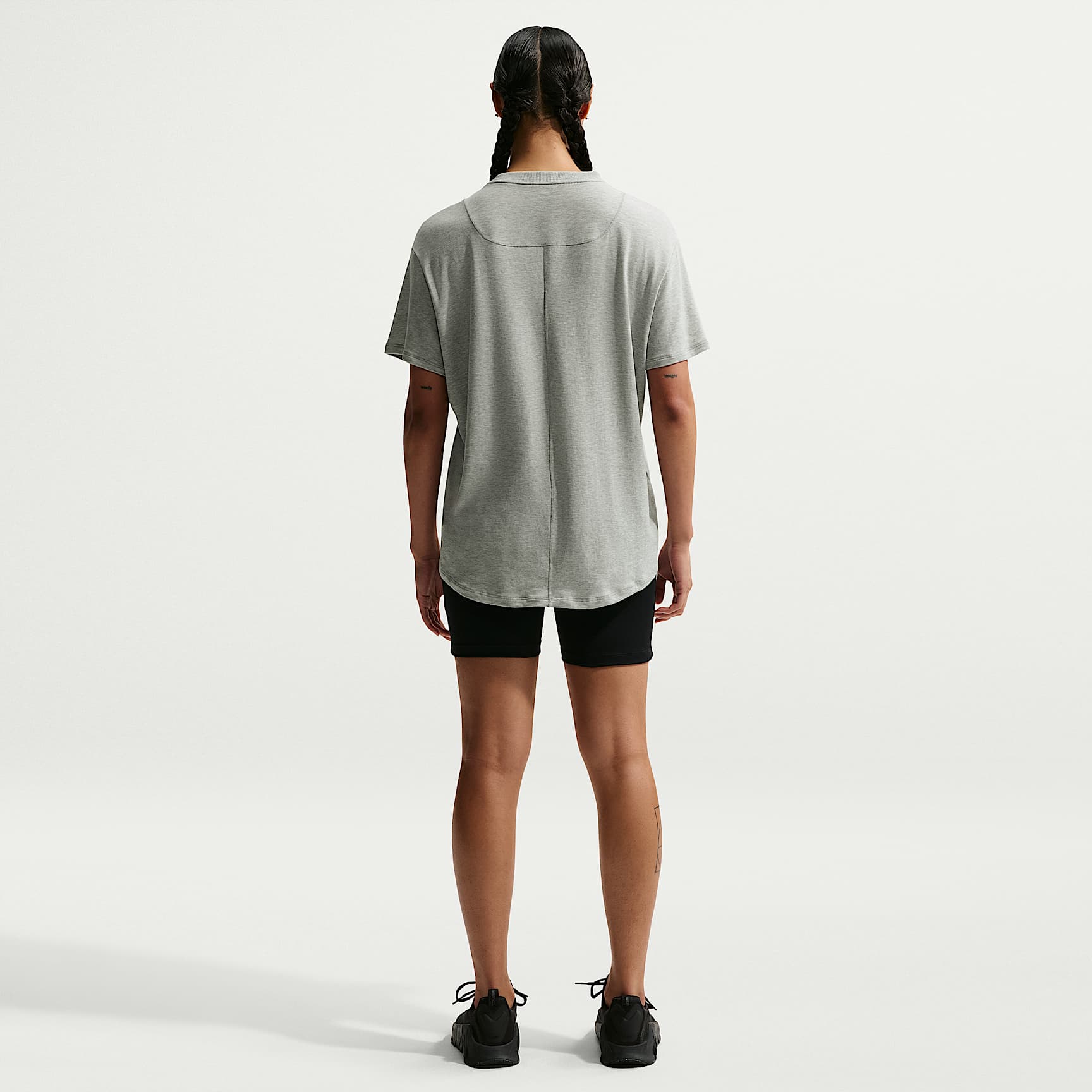 Nike One Relaxed Women's Dri-FIT Short-Sleeve Top – Smoke Grey/Heather/White