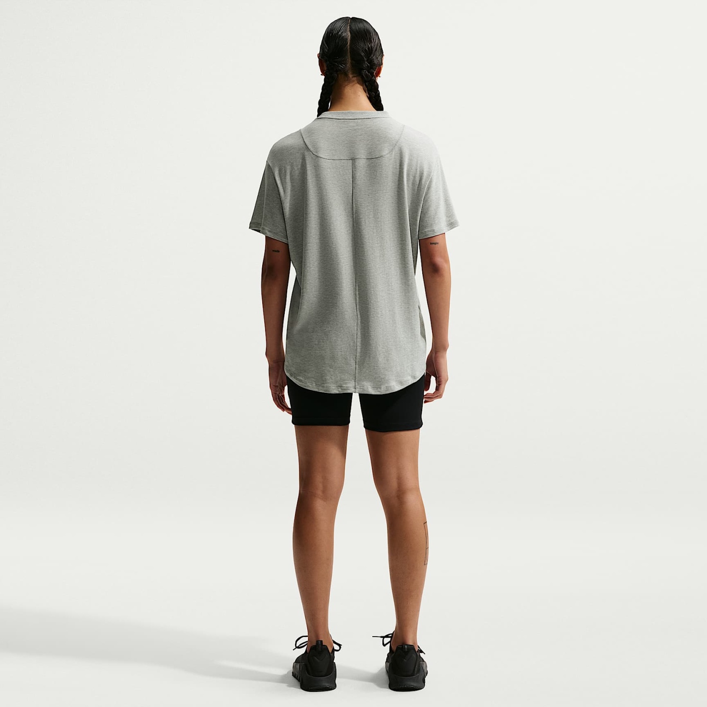 Nike One Relaxed Women's Dri-FIT Short-Sleeve Top – Smoke Grey/Heather/White