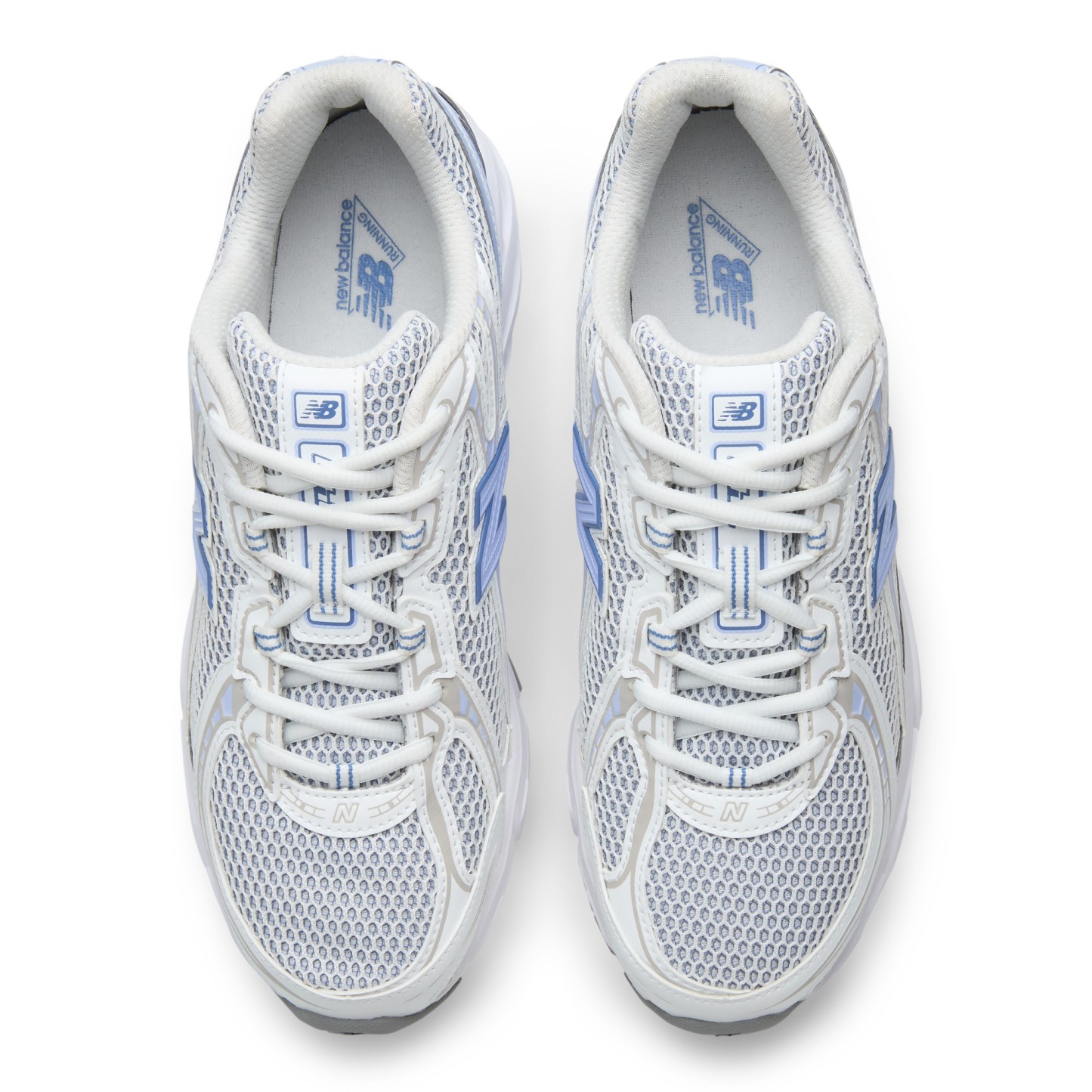 740 – FAIRWEATHER BLUE with WHITE