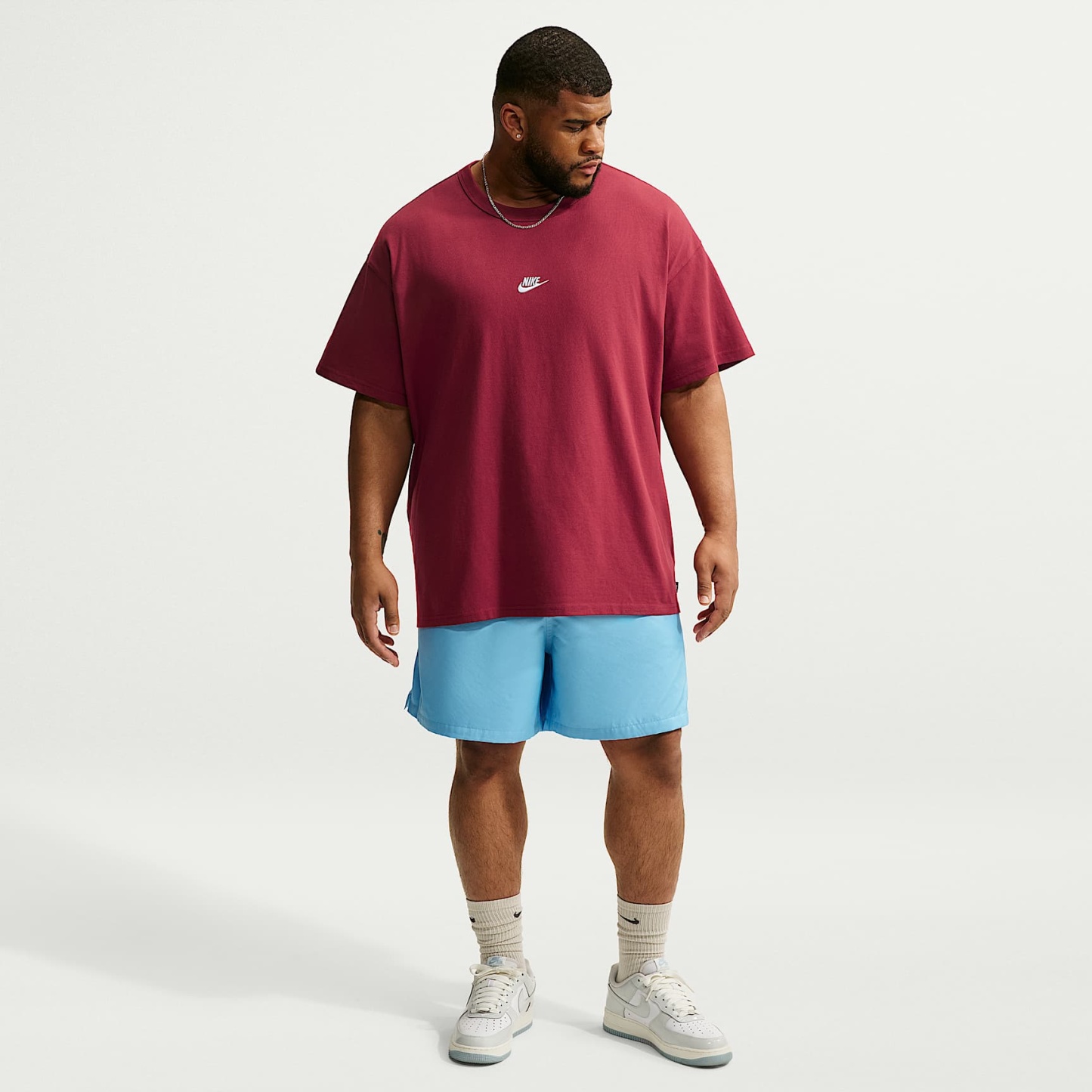 Nike Sportswear Premium Essentials Men's T-Shirt – Team Red