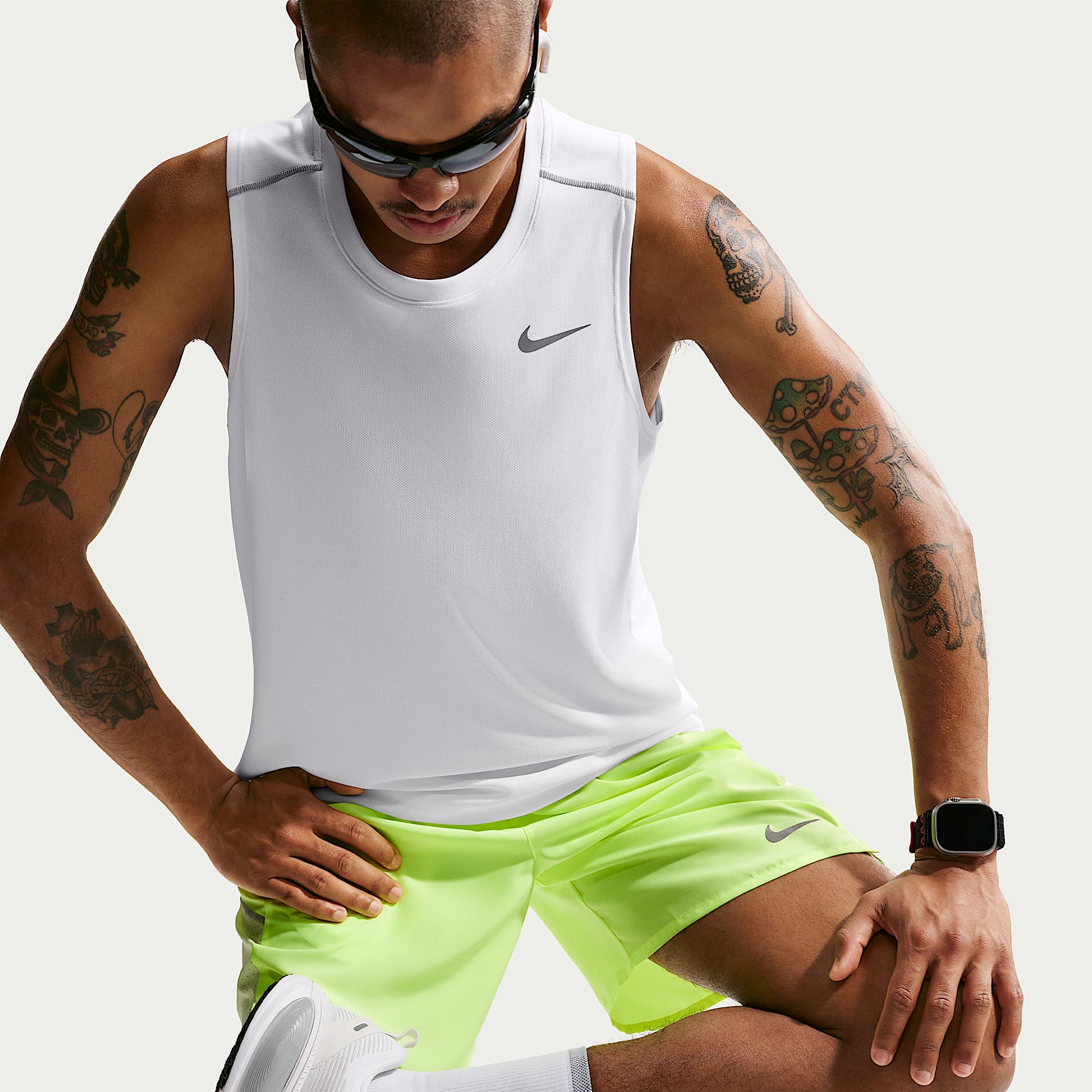Nike Miler Men's Dri-FIT Running Tank Top – White
