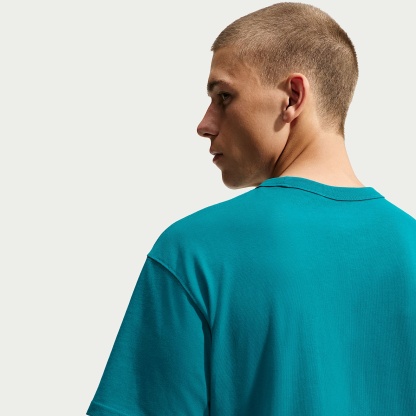 Nike Sportswear Premium Essentials Men's T-Shirt – Bright Spruce/Flat Silver