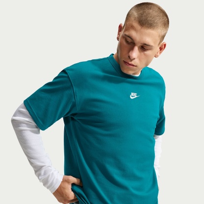 Nike Sportswear Premium Essentials Men's T-Shirt – Bright Spruce/Flat Silver