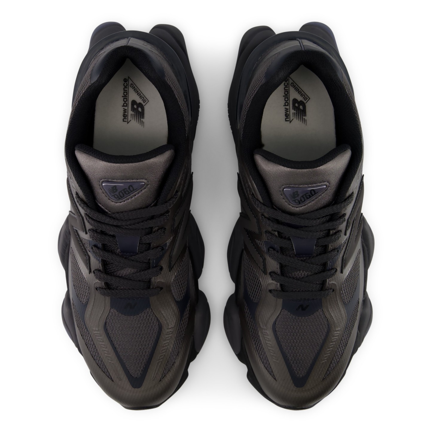 9060 – BLACK with METEORITE