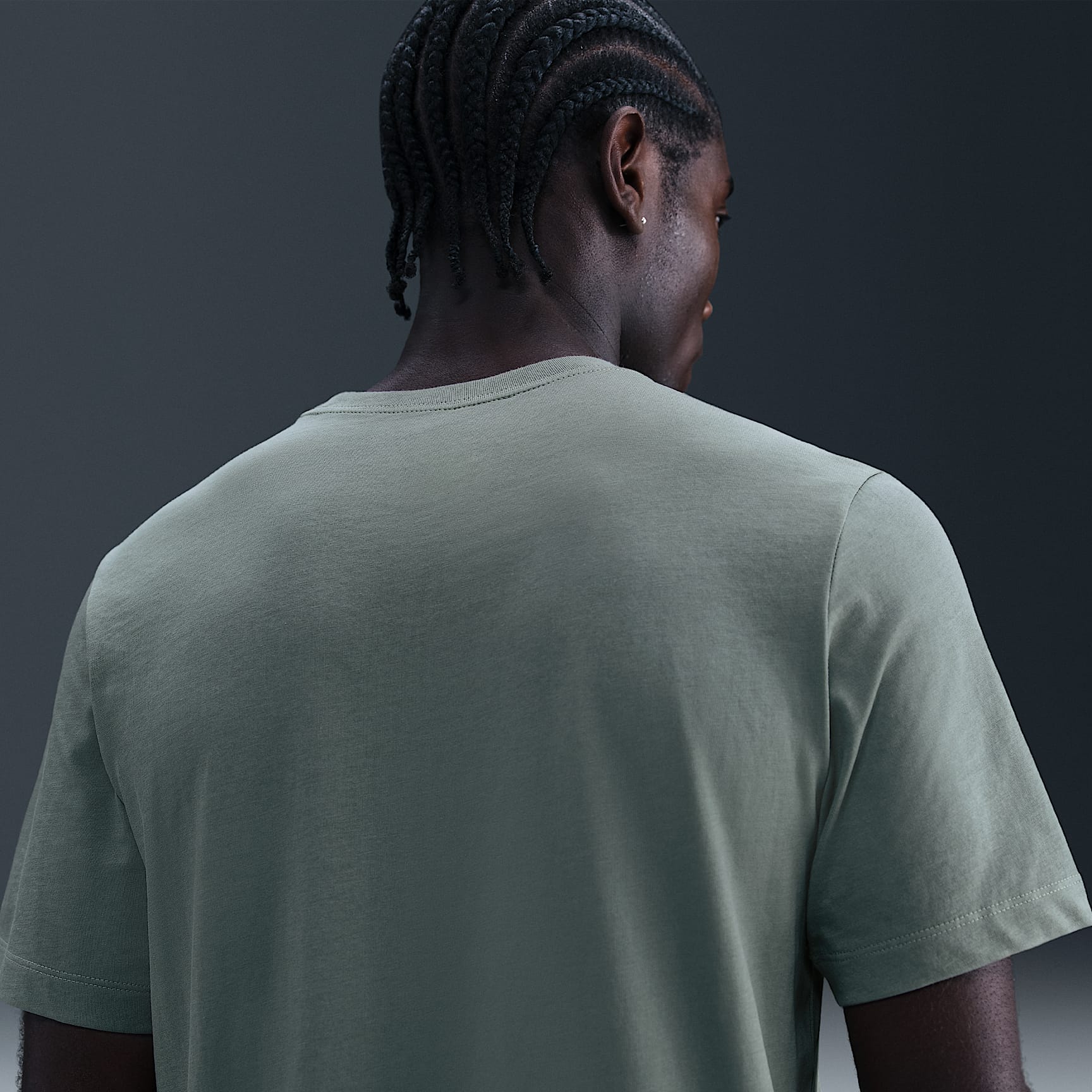 Nike Dri-FIT Men's Fitness T-Shirt – Clay Green/Black