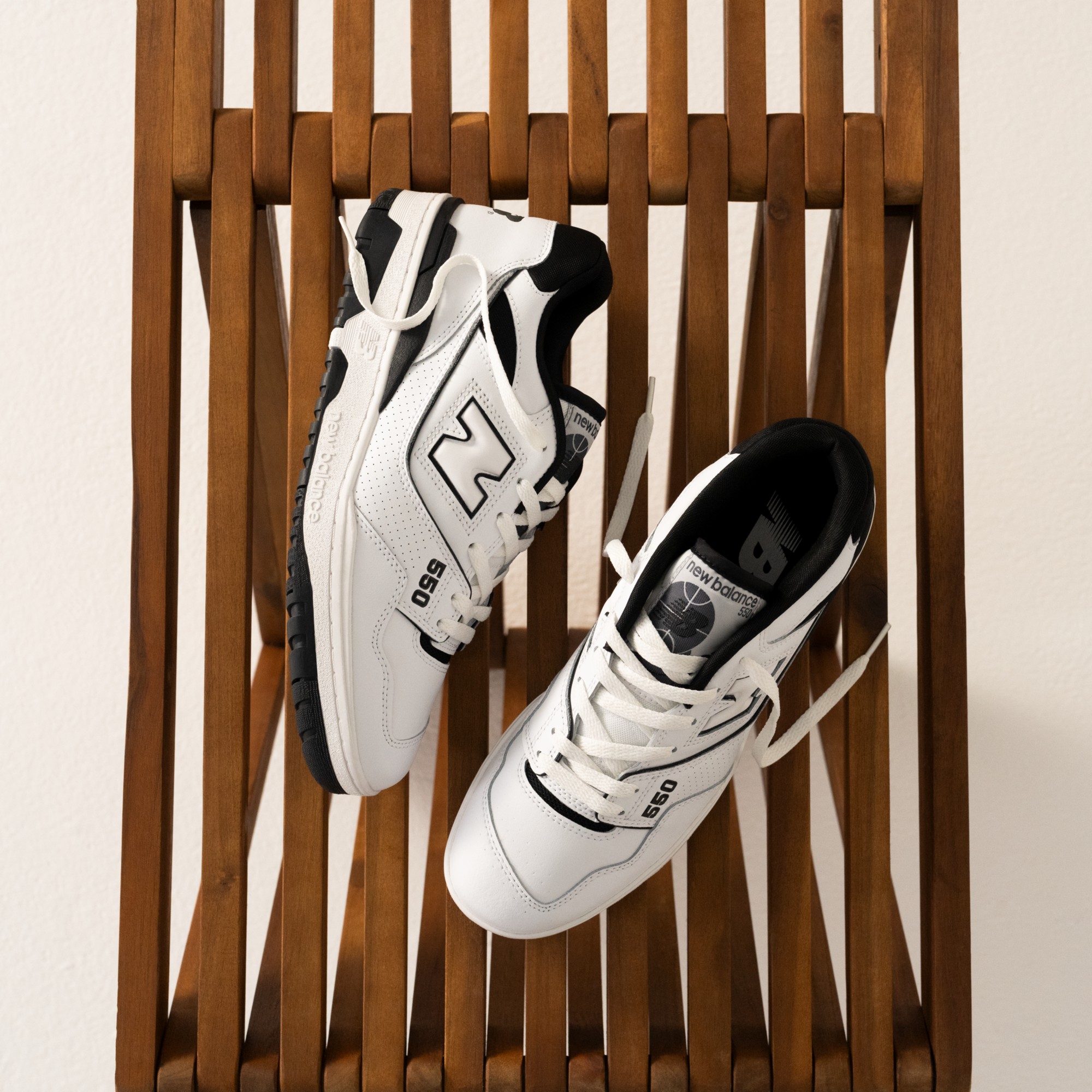 BB550 – WHITE with BLACK
