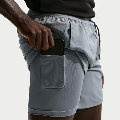Nike Stride Men's Dri-FIT 18cm (approx.) 2-in-1 Running Shorts – Smoke Grey