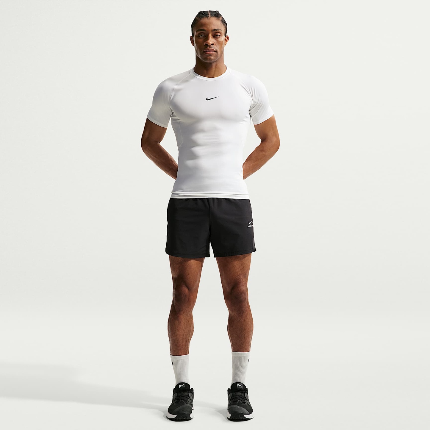 Nike Pro Men's Dri-FIT Tight Short-Sleeve Fitness Top – White/Black