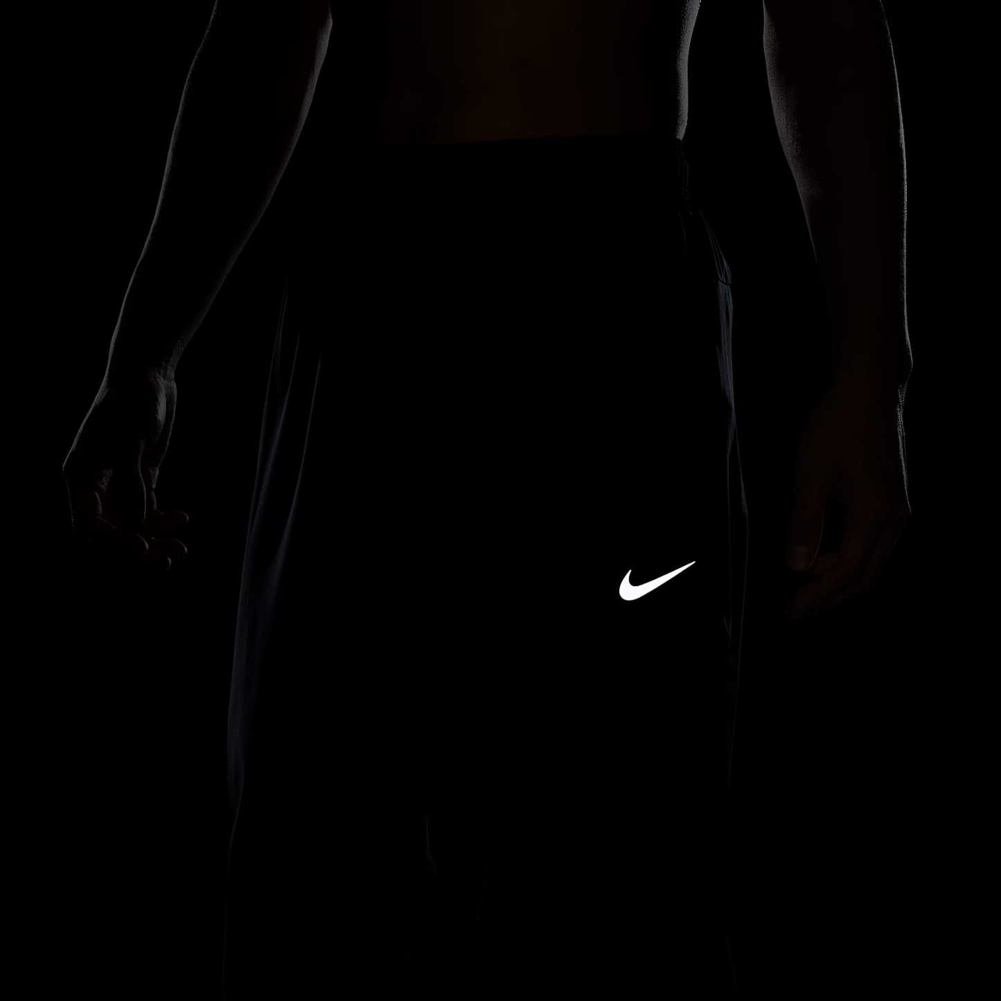 Nike Form Men's Dri-FIT Tapered Versatile Trousers – Black/Black