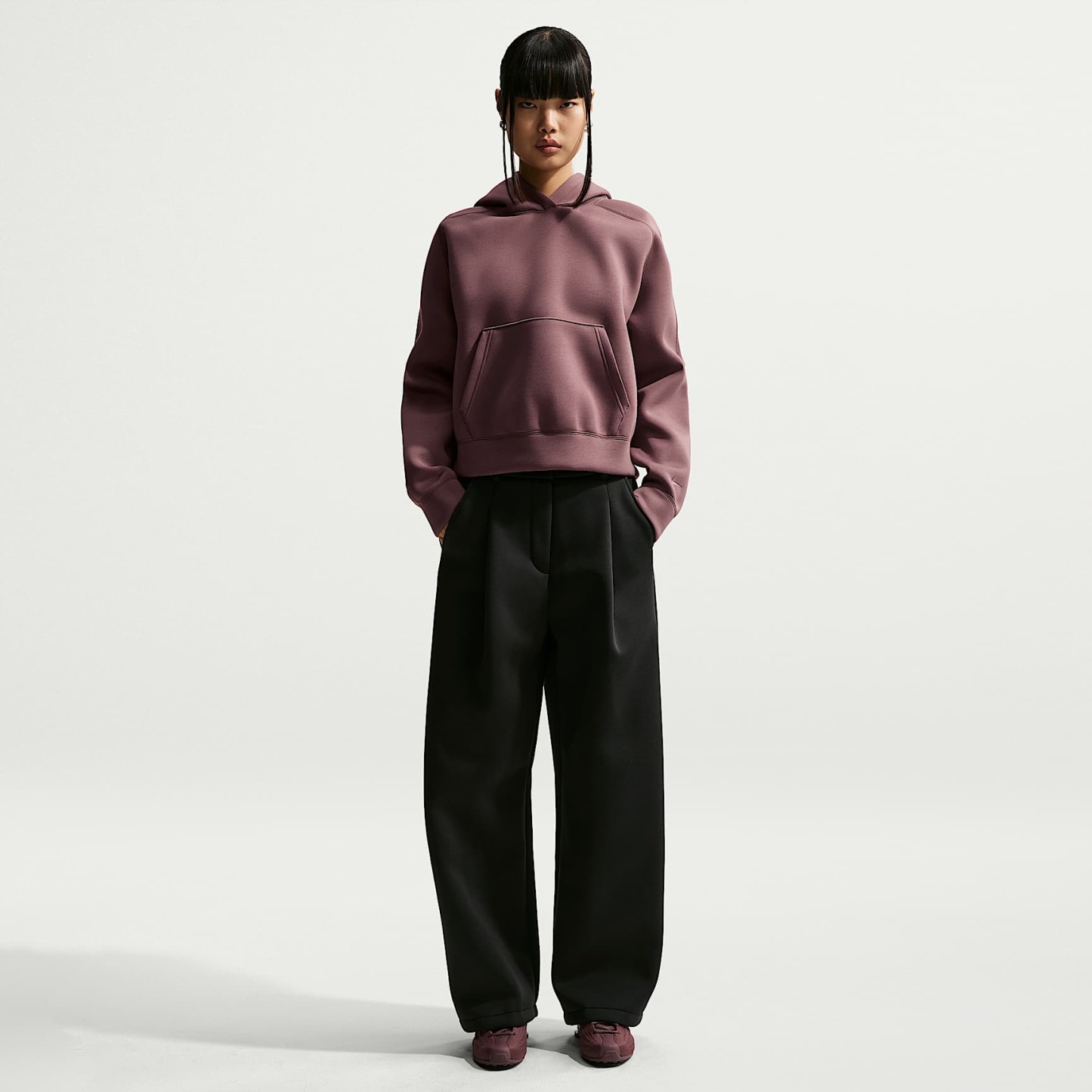 Nike Pre-game Fleece Women's Loose Mid-Rise Trousers – Black/Black/Black/Black