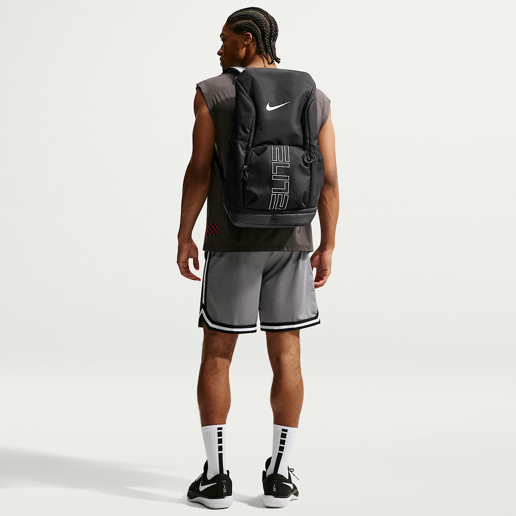 Nike Varsity Elite Backpack (32L) – Black/Black/Metallic Silver