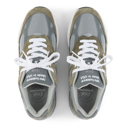 Made in USA 993 – Covert Green with Medium Gray and White