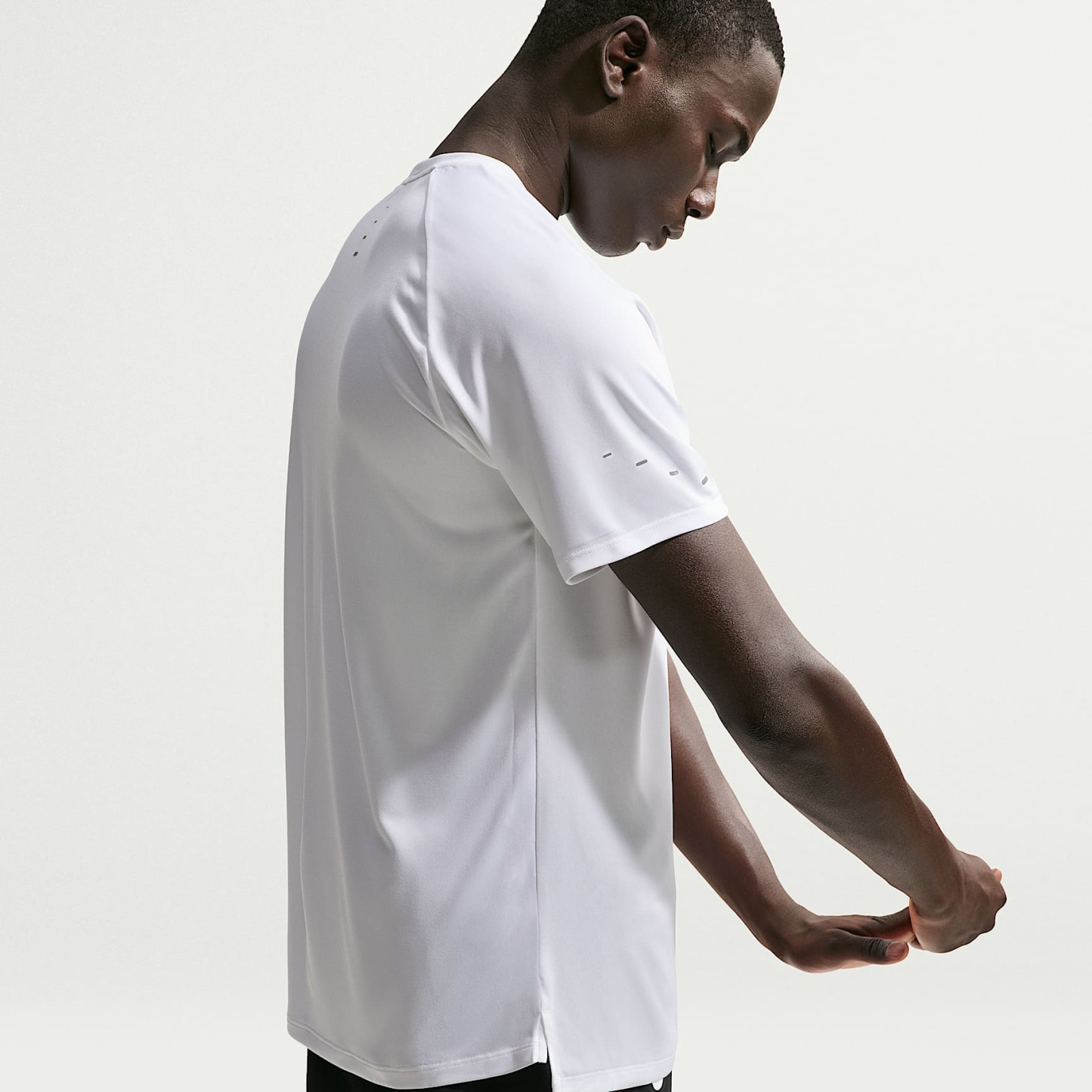 Nike Stride Men's Dri-FIT ADV Short-Sleeve Running Top – White