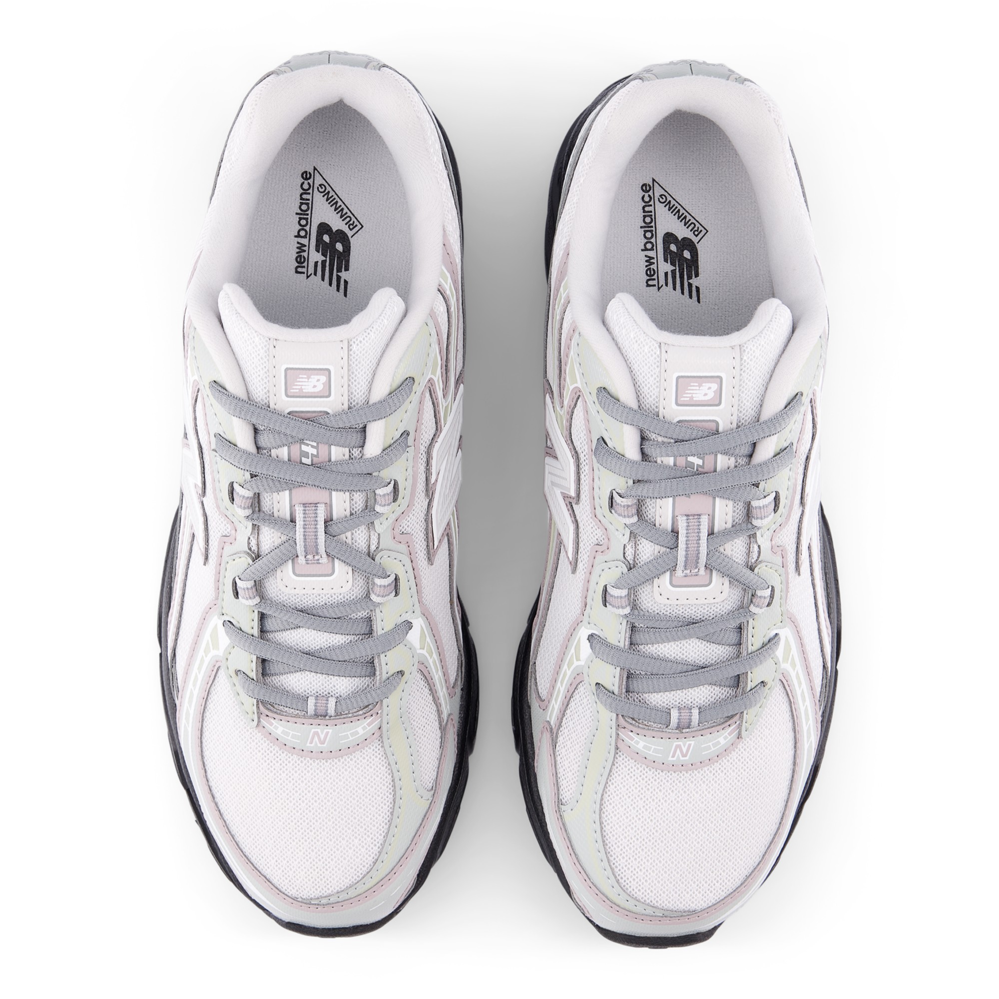 740 – SILVER METALLIC with RAINCLOUD
