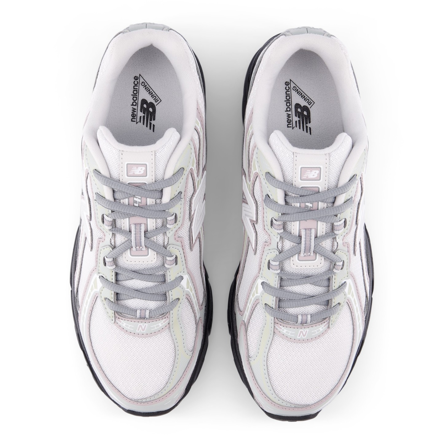 740 – SILVER METALLIC with RAINCLOUD
