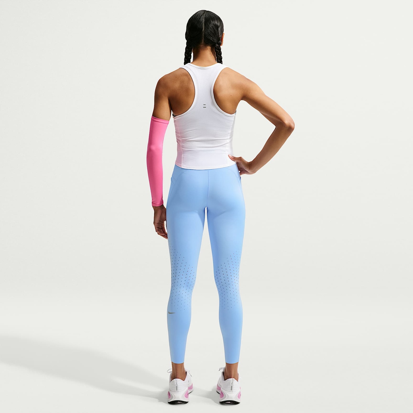 Nike Swift Women's High-Waisted 7/8 Running Leggings with Pockets – Aluminium