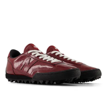 Gator Run – SHADOW RED with BLACK
