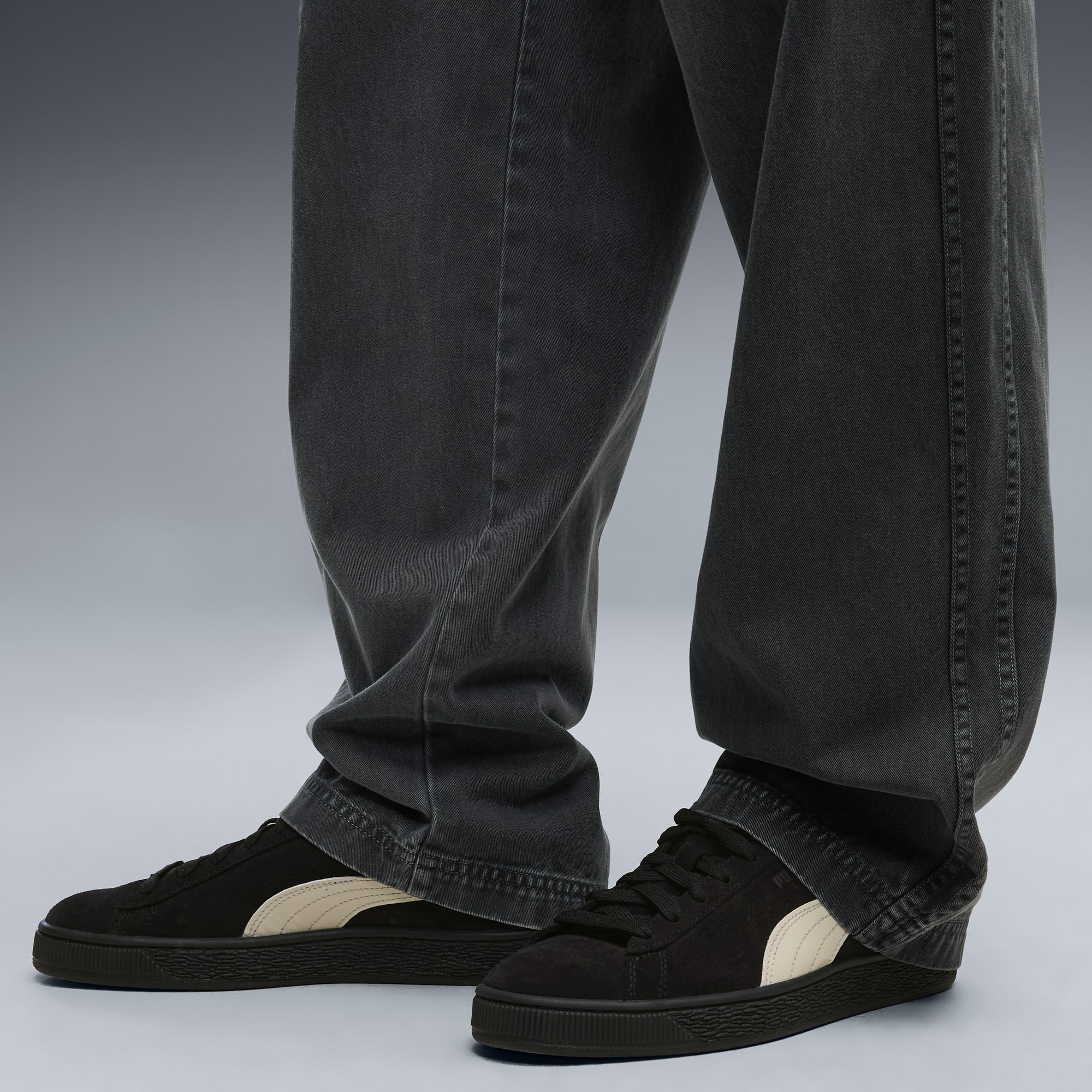 Suede Charles F. Stead VI Sneakers Unisex – PUMA Black-Alpine Snow