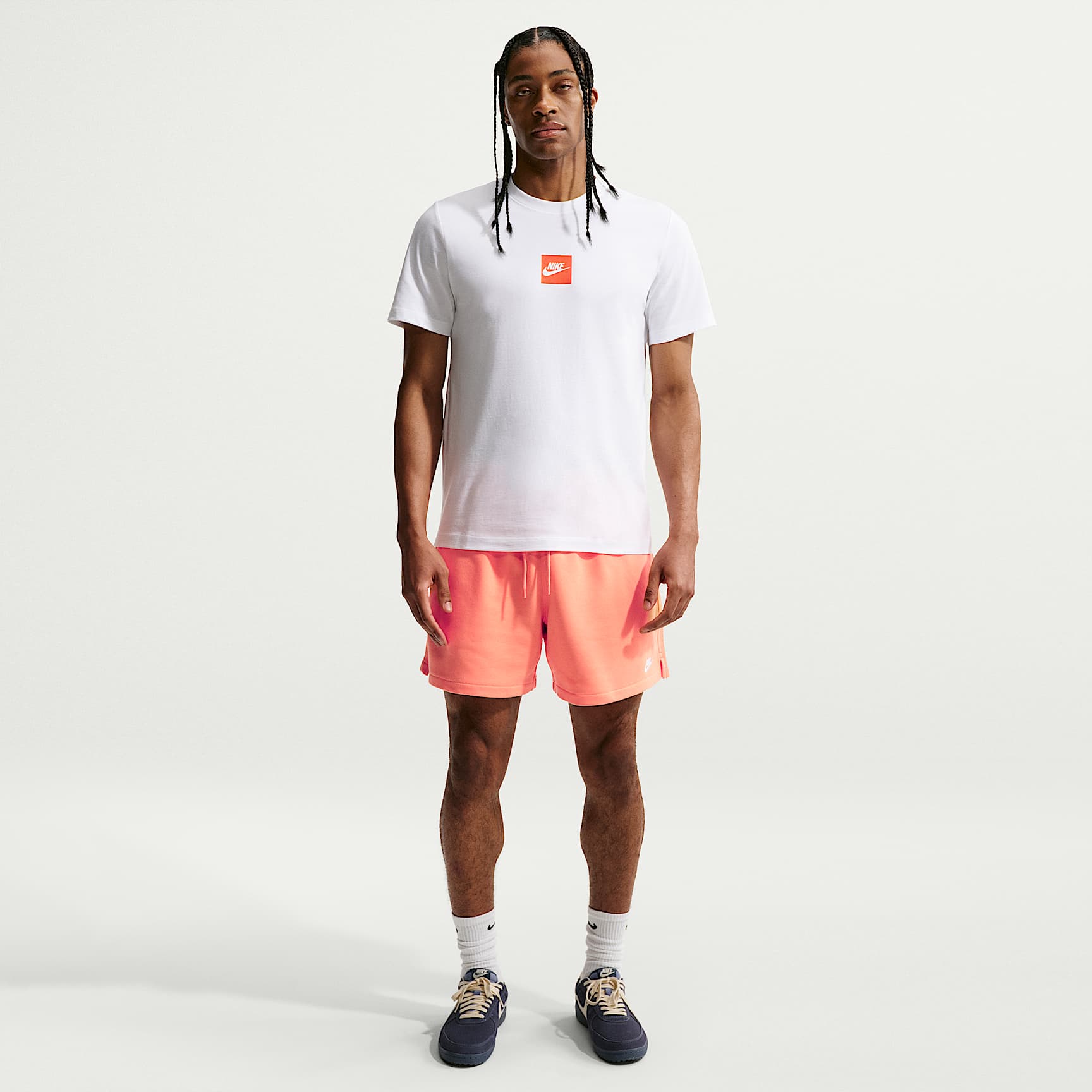 Nike Sportswear T-Shirt – White/Black
