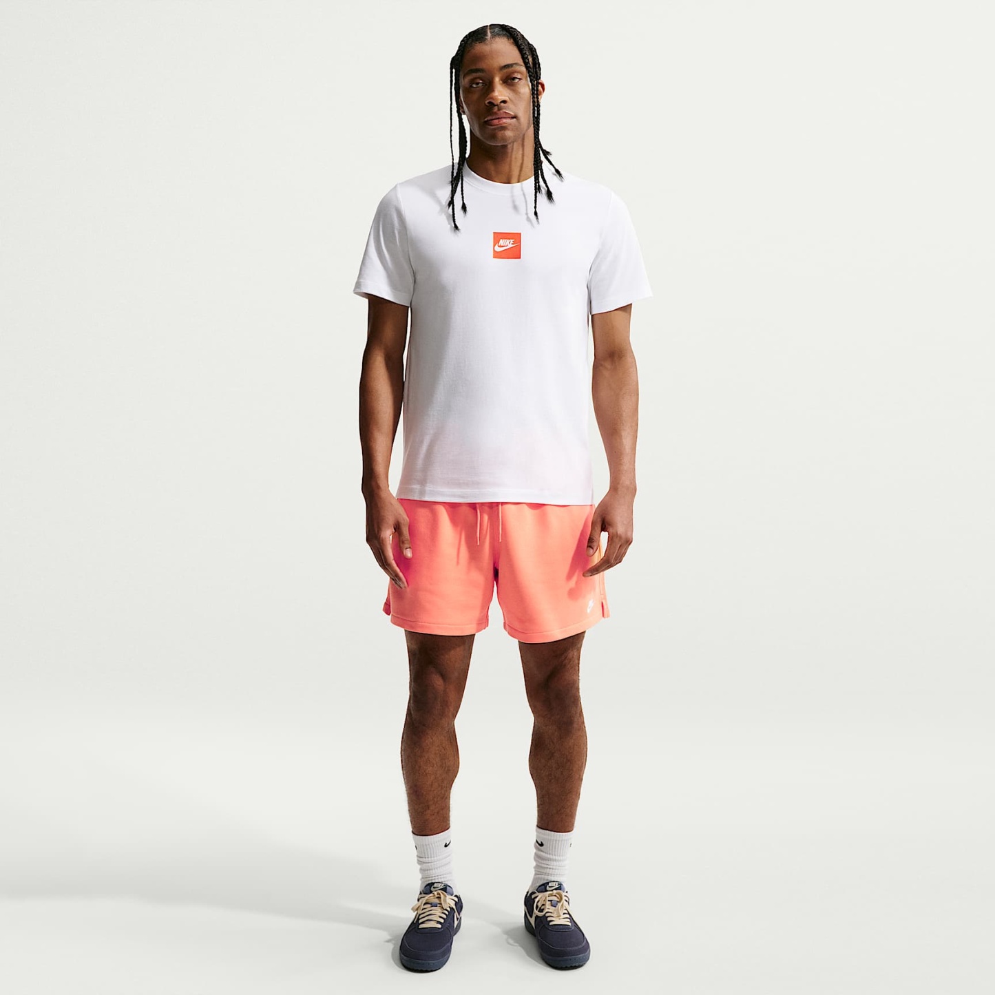Nike Sportswear T-Shirt – White/Black