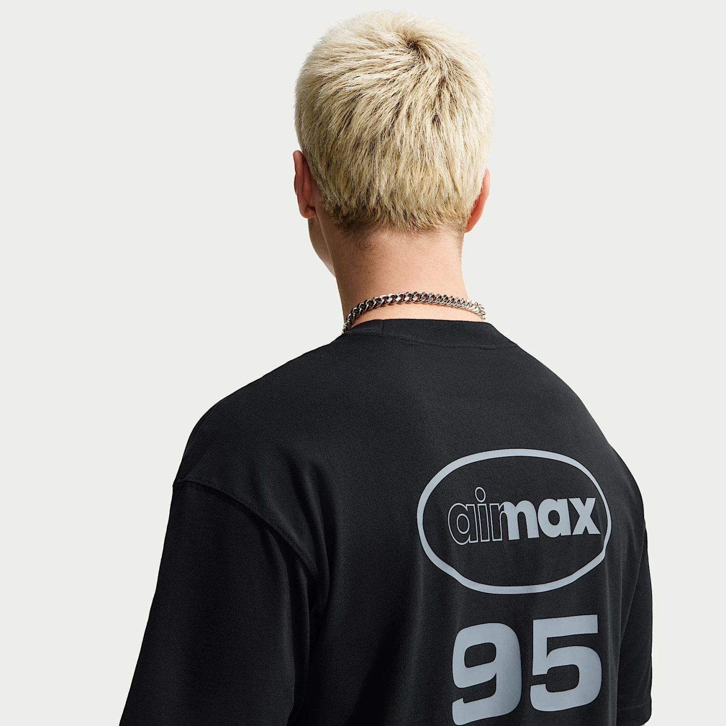 Nike Sportswear Men's T-Shirt – Black/Cool Grey