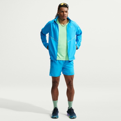 Nike Miler Men's Repel UV Protection Running Jacket – Light Current Blue/Light Current Blue