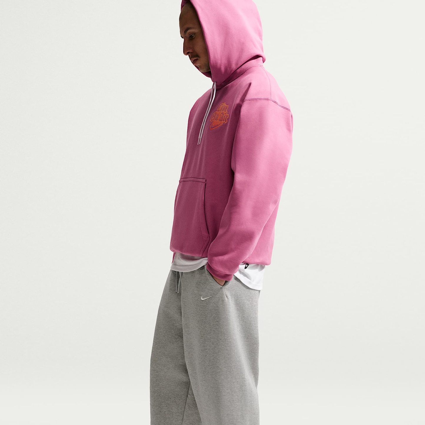 Nike Solo Fleece Men's Cuffed Trousers – Dark Grey Heather/Sail