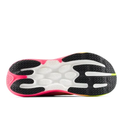 TCS London Marathon 1080v15 – PINK HEAT with ALKALINE GREEN