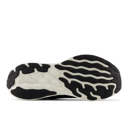 Fresh Foam 680 v8 – Black with Blue Agate and Ginger Lemon