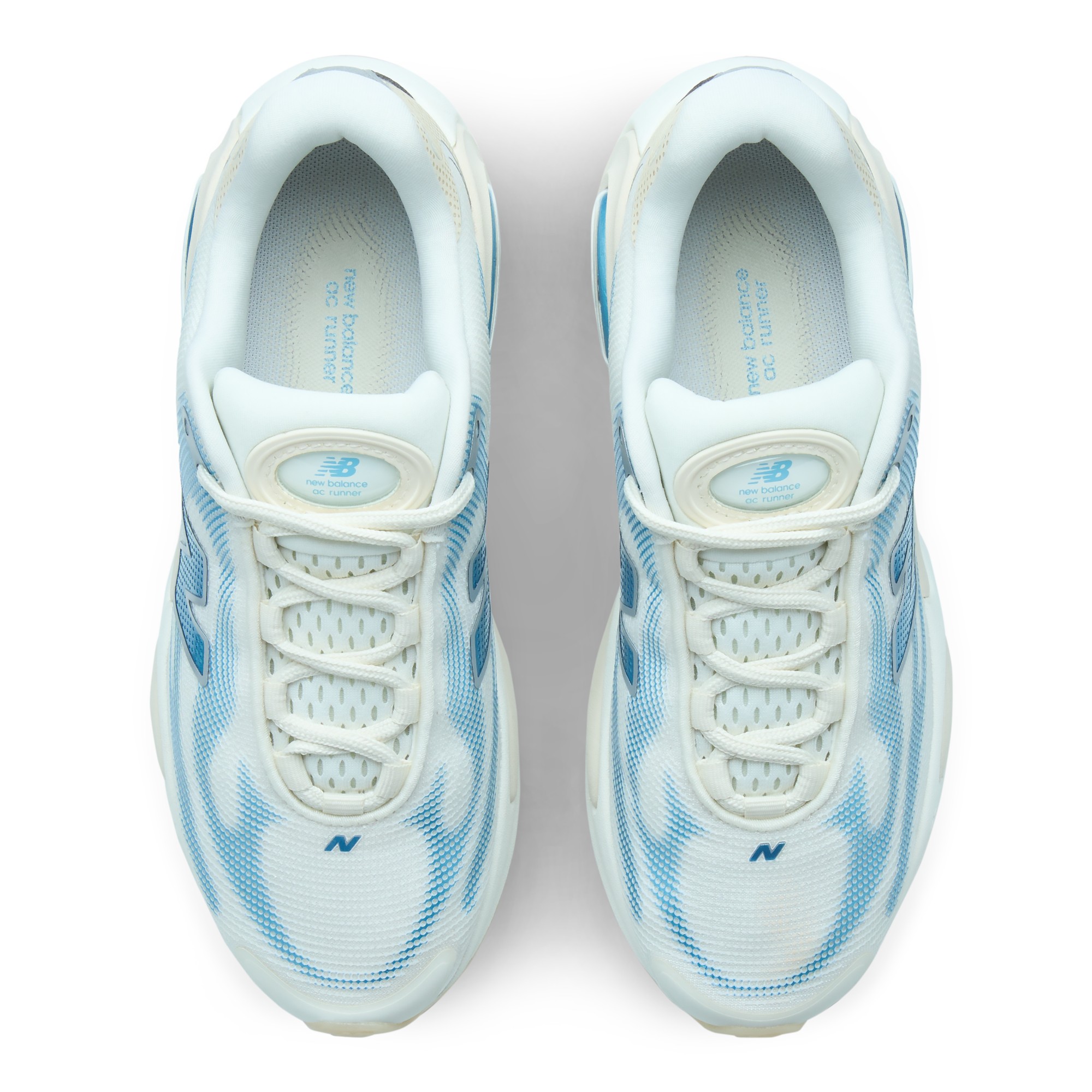 AC Runner – SEA SALT with ALTITUDE METALLIC
